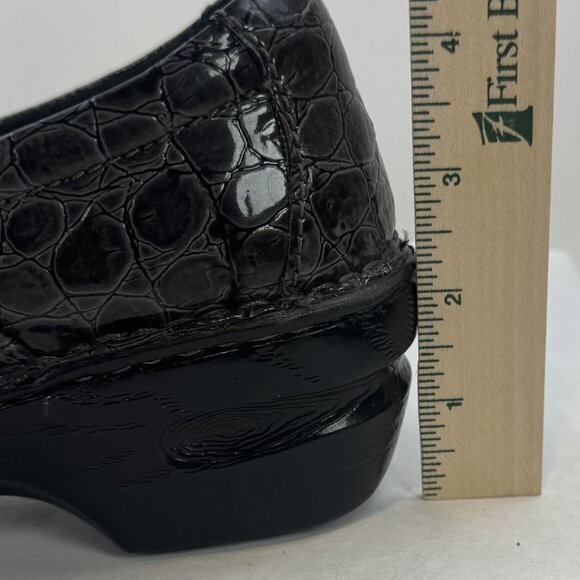 BOC Born Concept Womens Size 7 Gray Croc Faux Leather Peggy Slip On Clogs Shoes - Picture 13 of 15